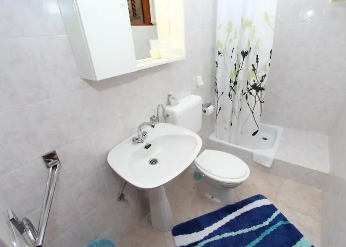 Licul 3* Ρόβινι