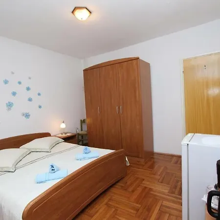 Licul Guest house *