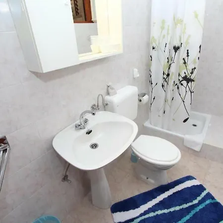 Licul 3* Ровинь